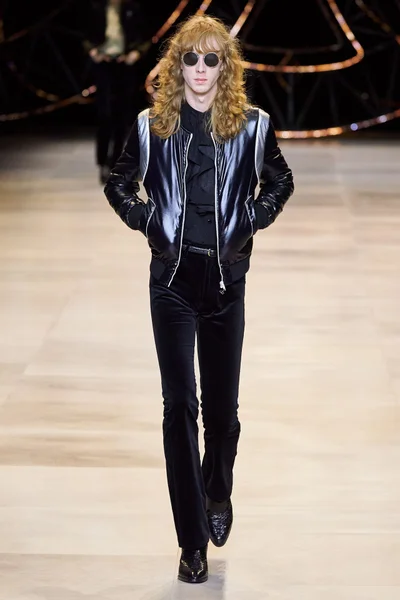 Look 38